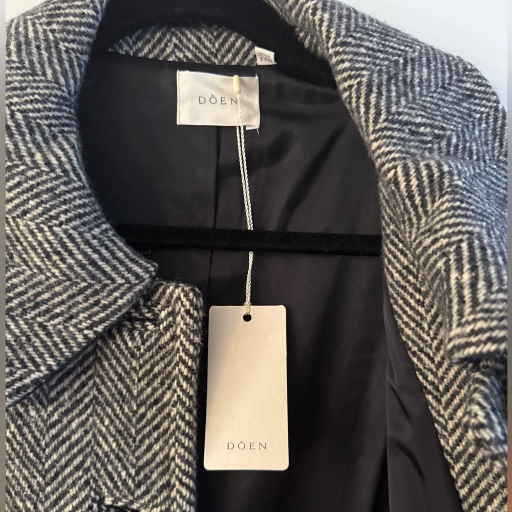 Doen Bonnaire Coat in Herringbone - Picture 7 of 12
